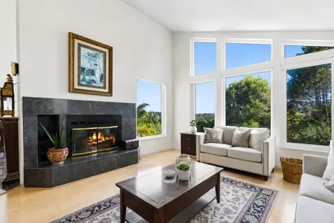 Living - Marthas Way, Aptos, CA 95003 photo 2 of 6