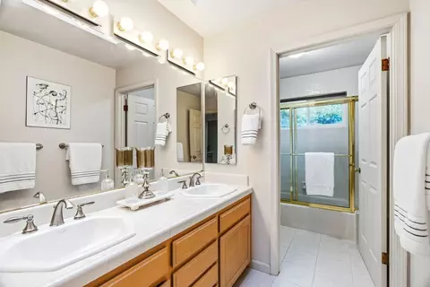 Bath - Marthas Way, Aptos, CA 95003 photo 3 of 6