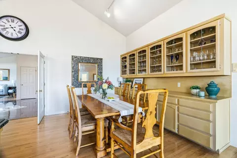 Dining - Marthas Way, Aptos, CA 95003 photo 2 of 4