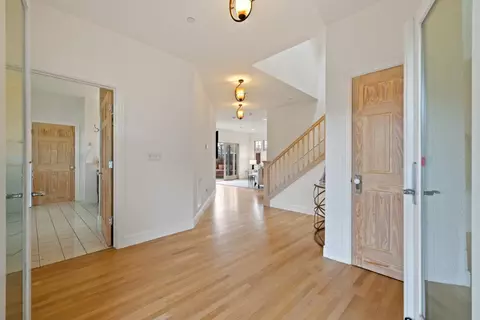 Entry Way - 2 Alameda Ave, Half Moon Bay, CA 94019 photo 2 of 6