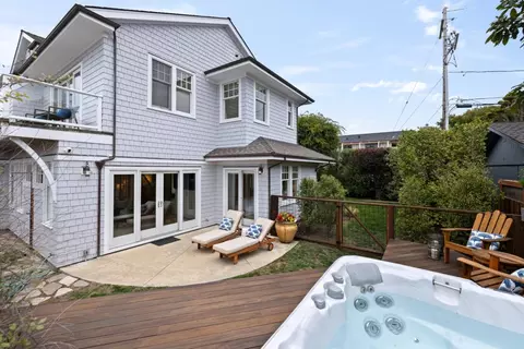 Exterior - 2 Alameda Ave, Half Moon Bay, CA 94019 photo 5 of 47
