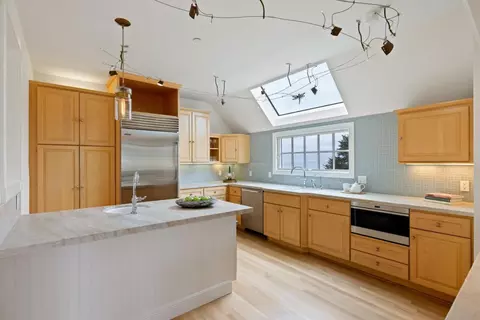 Kitchen - 2 Alameda Ave, Half Moon Bay, CA 94019 photo 2 of 8