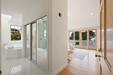 Entry Way - 2 Alameda Ave, Half Moon Bay, CA 94019 photo 6 of 6