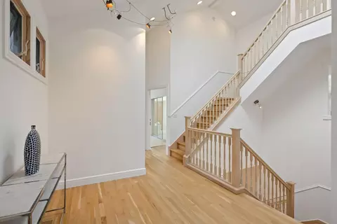Entry Way - 2 Alameda Ave, Half Moon Bay, CA 94019 photo 3 of 6