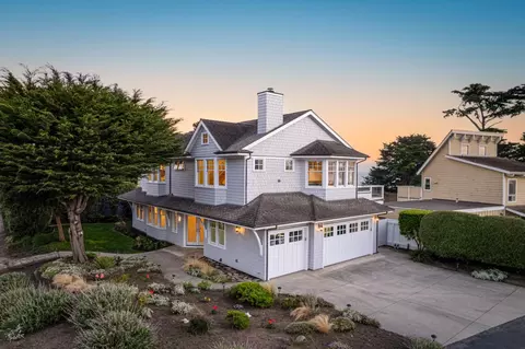 Exterior - 2 Alameda Ave, Half Moon Bay, CA 94019 photo 28 of 47