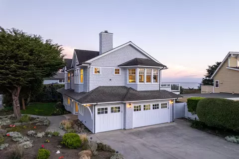 Exterior - 2 Alameda Ave, Half Moon Bay, CA 94019 photo 34 of 47