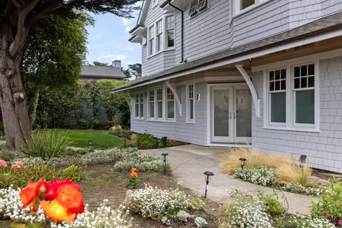 Exterior - 2 Alameda Ave, Half Moon Bay, CA 94019 photo 8 of 47