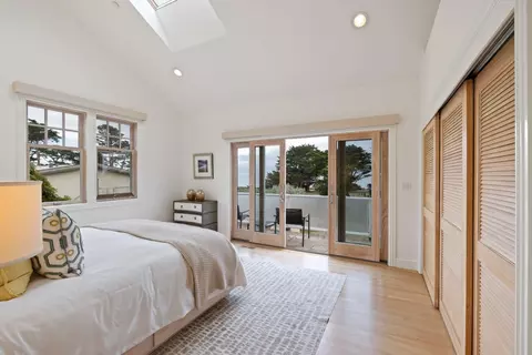 Bedroom - 2 Alameda Ave, Half Moon Bay, CA 94019 photo 1 of 5