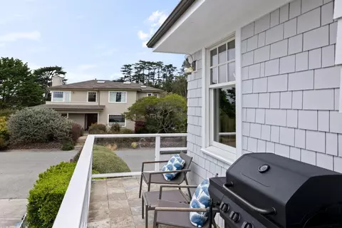 Exterior - 2 Alameda Ave, Half Moon Bay, CA 94019 photo 9 of 47