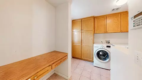 Other - 532 W Springer Dr, Turlock, CA 95382 photo 7 of 17