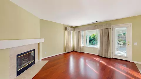 Living - 532 W Springer Dr, Turlock, CA 95382 photo 5 of 8