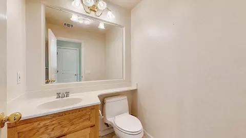 Bath - 532 W Springer Dr, Turlock, CA 95382 photo 1 of 4