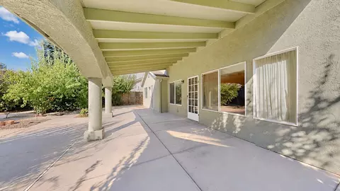 Exterior - 532 W Springer Dr, Turlock, CA 95382 photo 6 of 8