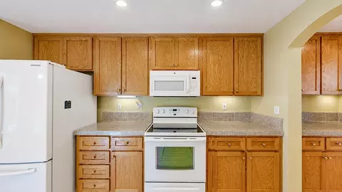 Kitchen - 532 W Springer Dr, Turlock, CA 95382 photo 5 of 6