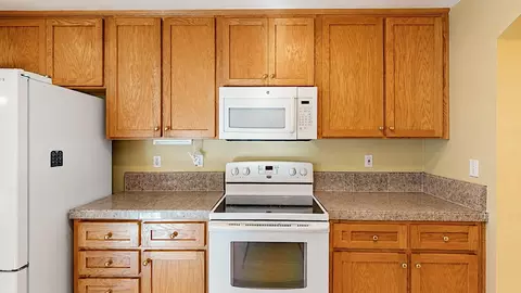 Kitchen - 532 W Springer Dr, Turlock, CA 95382 photo 4 of 6