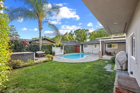 Exterior - 7790 Filice Dr, Gilroy, CA 95020 photo 8 of 10