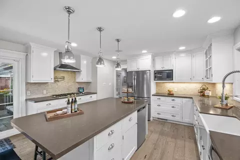 Kitchen - 7790 Filice Dr, Gilroy, CA 95020 photo 3 of 4