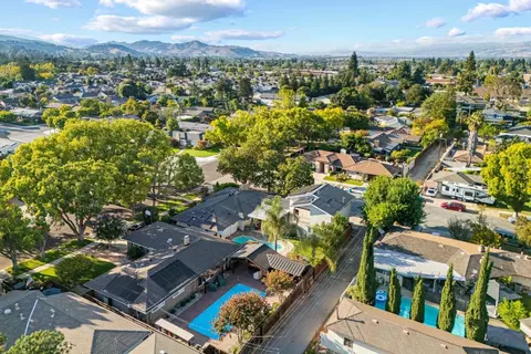 View/Area - 7790 Filice Dr, Gilroy, CA 95020 photo 5 of 13