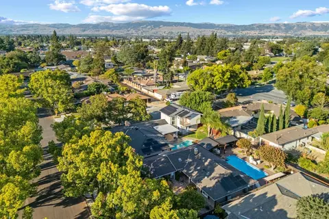 View/Area - 7790 Filice Dr, Gilroy, CA 95020 photo 4 of 13