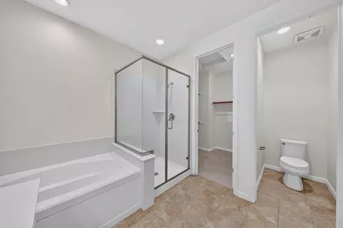Bath - 318 Expedition Ln, Milpitas, CA 95035 photo 2 of 4