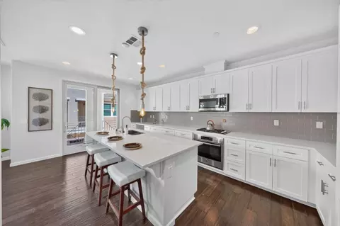 Kitchen - 318 Expedition Ln, Milpitas, CA 95035 photo 1 of 4