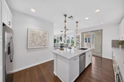 Kitchen - 318 Expedition Ln, Milpitas, CA 95035 photo 4 of 4