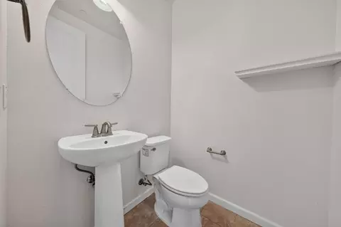 Bath - 318 Expedition Ln, Milpitas, CA 95035 photo 4 of 4