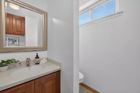 Bath - 791 Prairie Creek Dr, Pacifica, CA 94044 photo 4 of 4