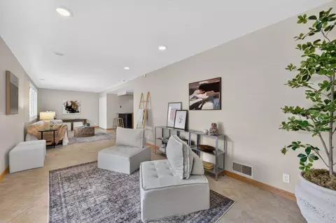 Living - 791 Prairie Creek Dr, Pacifica, CA 94044 photo 2 of 5
