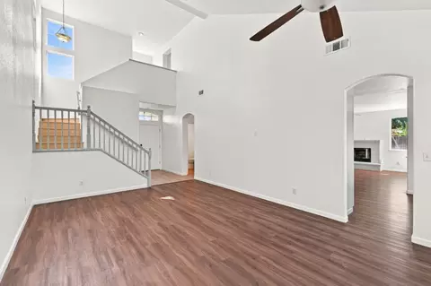 Living - 1901 Lauritson Ln, Manteca, CA 95336 photo 4 of 8