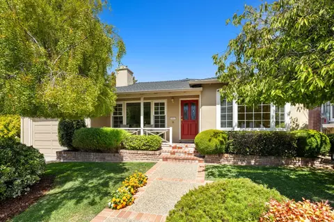 1513 Edinburgh St, San Mateo, CA 94402