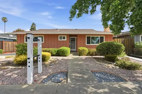 1519 Hawes Ct, Redwood City, CA 94061