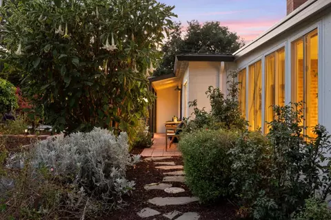Exterior - 190 E Middlefield Rd, Mountain View, CA 94043 photo 33 of 33