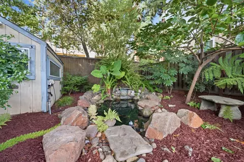Exterior - 190 E Middlefield Rd, Mountain View, CA 94043 photo 13 of 33