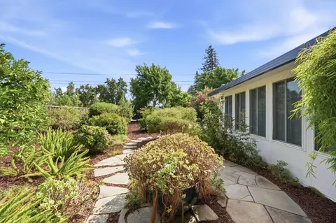 Exterior - 190 E Middlefield Rd, Mountain View, CA 94043 photo 15 of 33