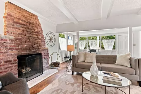 Living - 468 Donaldson Ave, Pacifica, CA 94044 photo 6 of 6