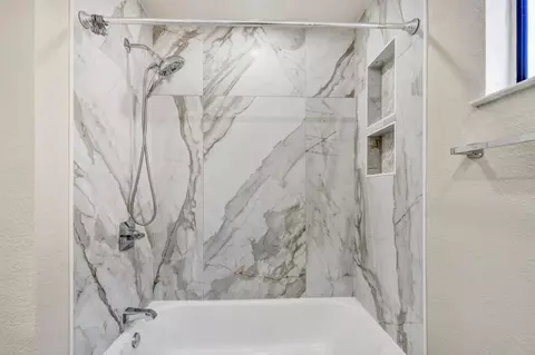 Bath - 1079 N Abbott Ave, Milpitas, CA 95035 photo 3 of 3