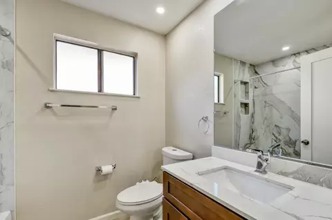 Bath - 1079 N Abbott Ave, Milpitas, CA 95035 photo 2 of 3