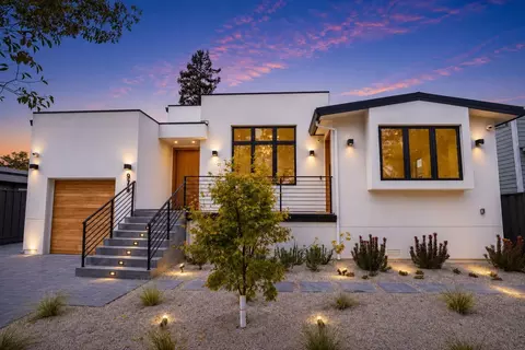 979 Lawrence Ln, Palo Alto, CA 94303