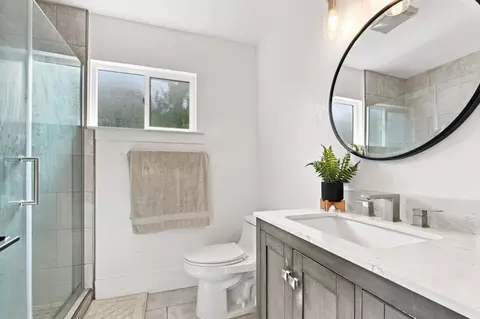 Bath - 1310 Cedar Ct, Gilroy, CA 95020 photo 1 of 2