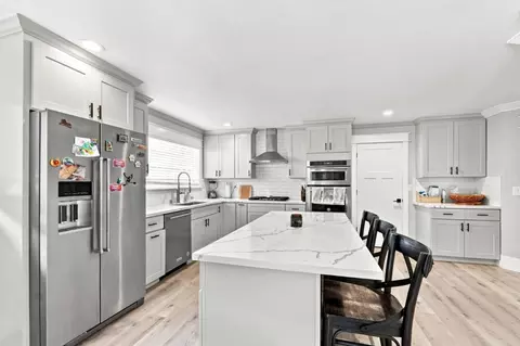 Kitchen - 1310 Cedar Ct, Gilroy, CA 95020 photo 4 of 4