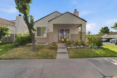 9113 Haussman St, Elk Grove, CA 95758