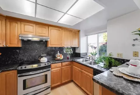 Kitchen - 1016 Gordon St, Milpitas, CA 95035 photo 6 of 10