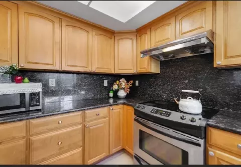 Kitchen - 1016 Gordon St, Milpitas, CA 95035 photo 2 of 10
