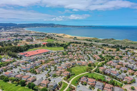 View/Area - 4560 Peninsula Point Dr, Seaside, CA 93955 photo 2 of 4