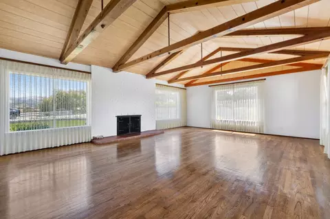 Living - 60 Seca Pl, Salinas, CA 93908 photo 2 of 3