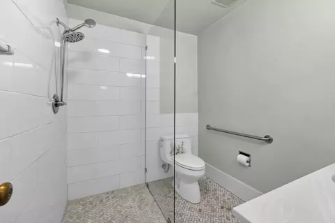 Bath - 60 Seca Pl, Salinas, CA 93908 photo 2 of 2