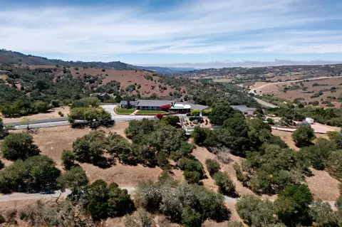 View/Area - 60 Seca Pl, Salinas, CA 93908 photo 3 of 6