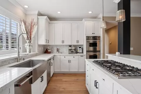 Kitchen - 220 Eagle Trace Dr, Half Moon Bay, CA 94019 photo 3 of 4