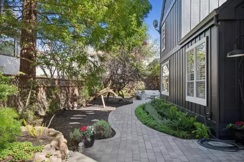 Exterior - 220 Eagle Trace Dr, Half Moon Bay, CA 94019 photo 3 of 9